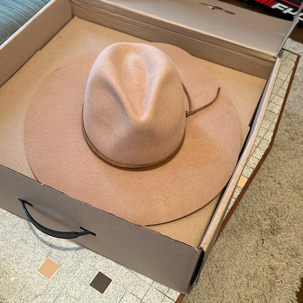 Luxury felt flat brim hat with leather tassel Portland Leather